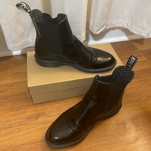 Dr. Martens Flora Women’s Smooth Leather Chelsea Boots Size 10.5 W